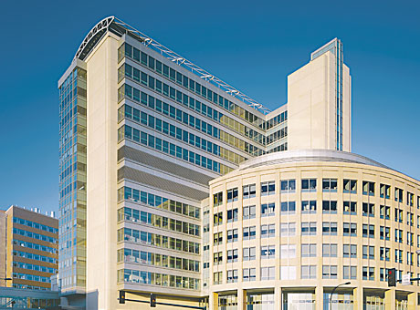 The Center for Advanced Medicine is home to Siteman Cancer Center.